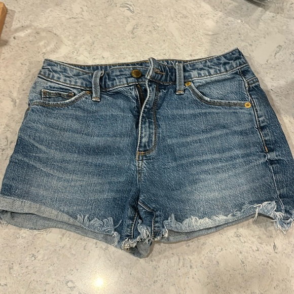 Universal Threads Denim Shorts - Picture 1 of 3